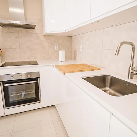 Close To Lisbon & Beaches Amora